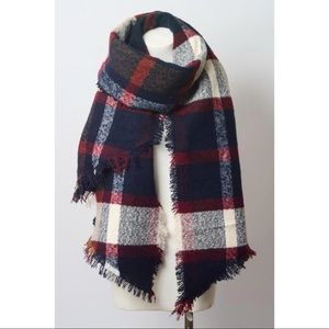 Chunky Plaid Scarf - Navy